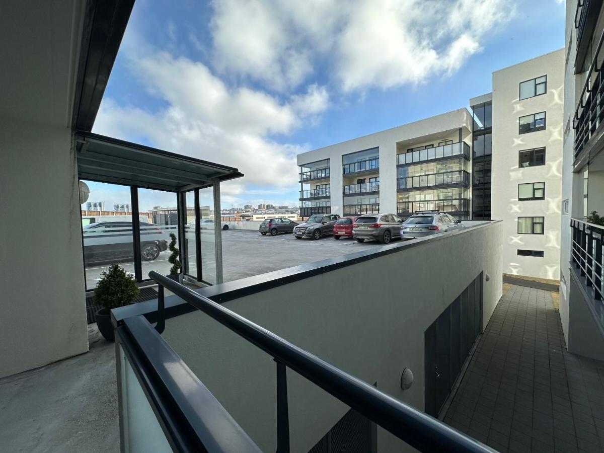 Modern 2 Bedroom Apartment In Kopavogur Reykjavik Exterior photo